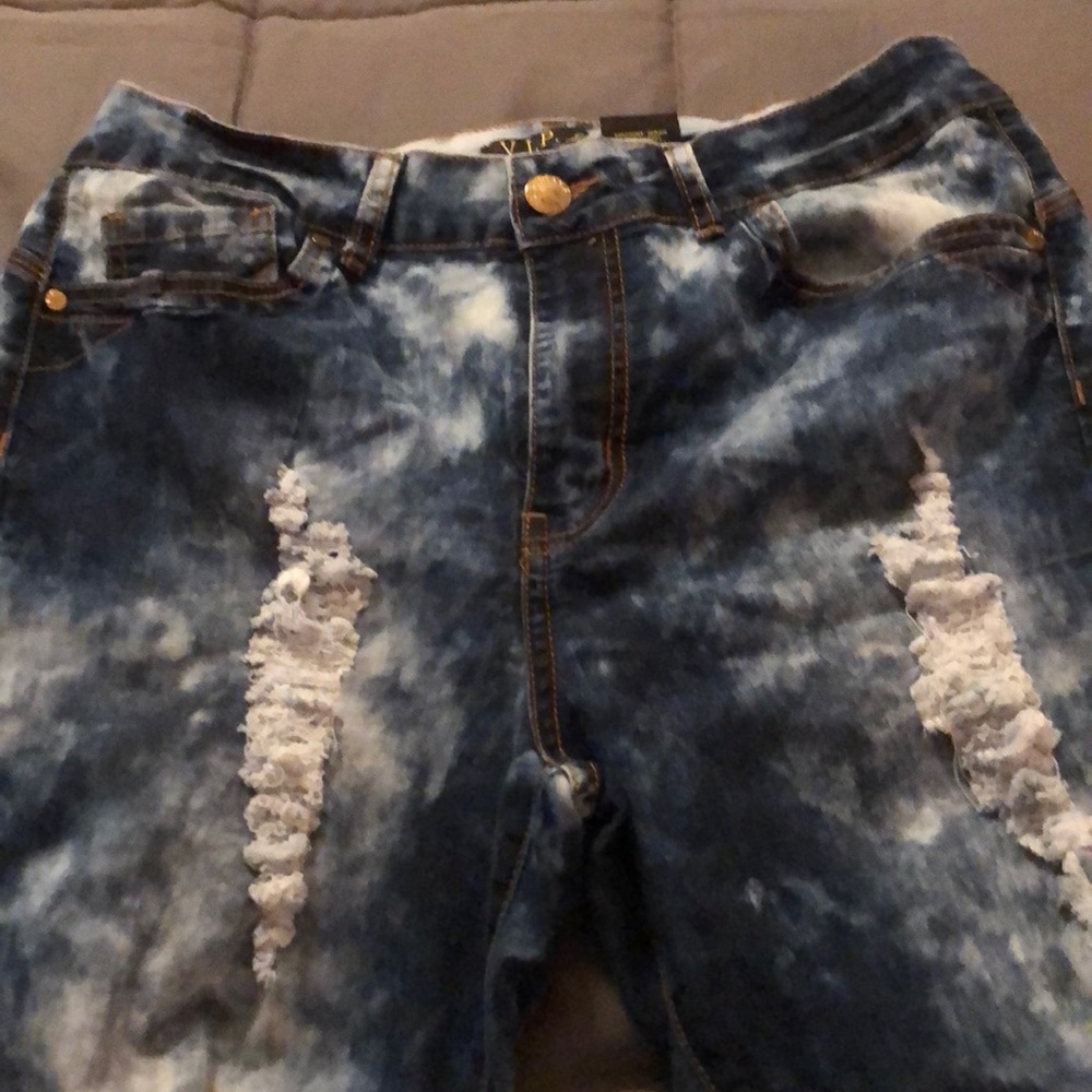 VIP distressed jeans - Picture 2 of 5